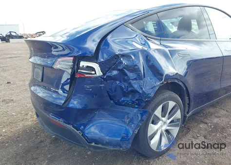 2021 Tesla Model Y Long Range Dual Motor All-Wheel Drive from USA, damaged, VIN 5YJYGDEE5MF065914